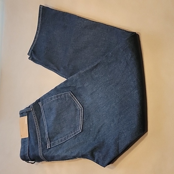 Bonobos Size 32x28 Slim Fit, Dark Wash, Excellent Used Condition, Like New - Picture 1 of 15